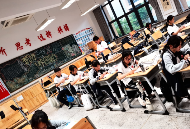 敞开互学互鉴才能让教育的火种燎原四方照亮更多孩子的成长之